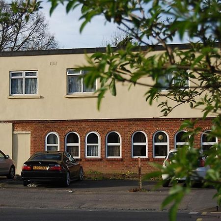 Hillingdon Lodge Екстер'єр фото