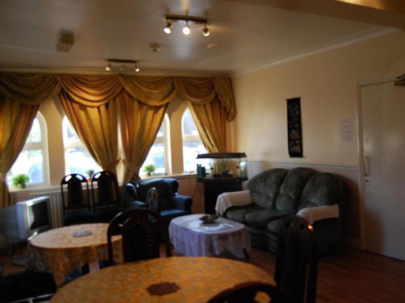 Hillingdon Lodge Екстер'єр фото
